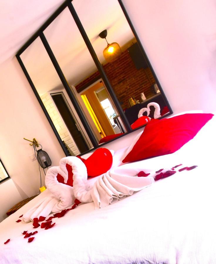 Appartement Jacuzzi Privatif : Urban Love Verneuil d'Avre et d'Iton Exteriér fotografie