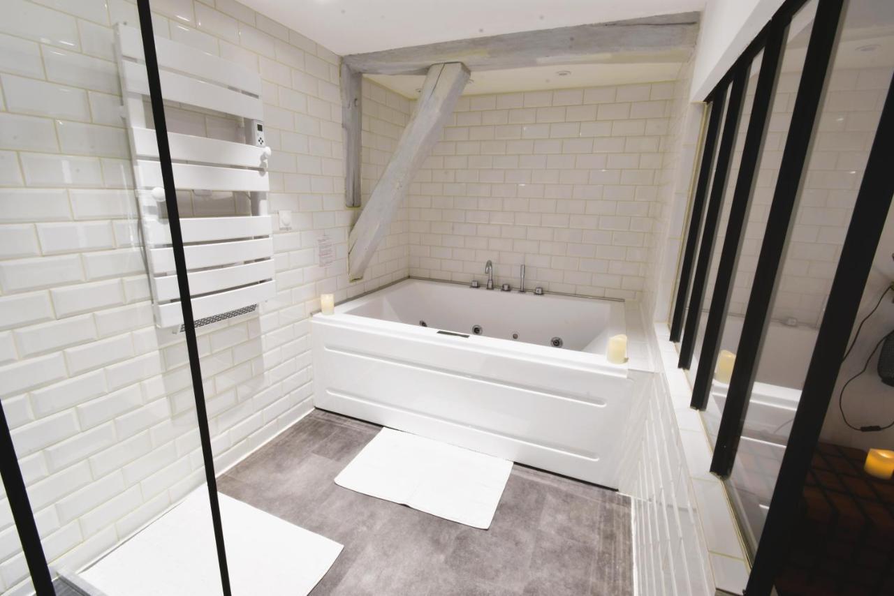 Appartement Jacuzzi Privatif : Urban Love Verneuil d'Avre et d'Iton Exteriér fotografie